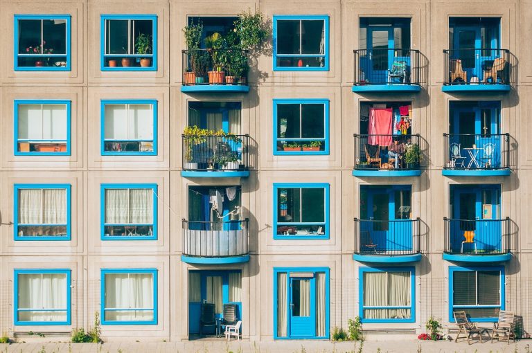 How to decide whether to rent or buy in 2025 How to decide whether to rent or buy in 2025